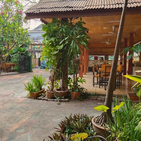 The Shire Guesthouse Chiang Mai Esterno foto