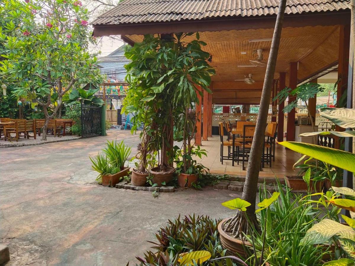 The Shire Guesthouse Chiang Mai Esterno foto