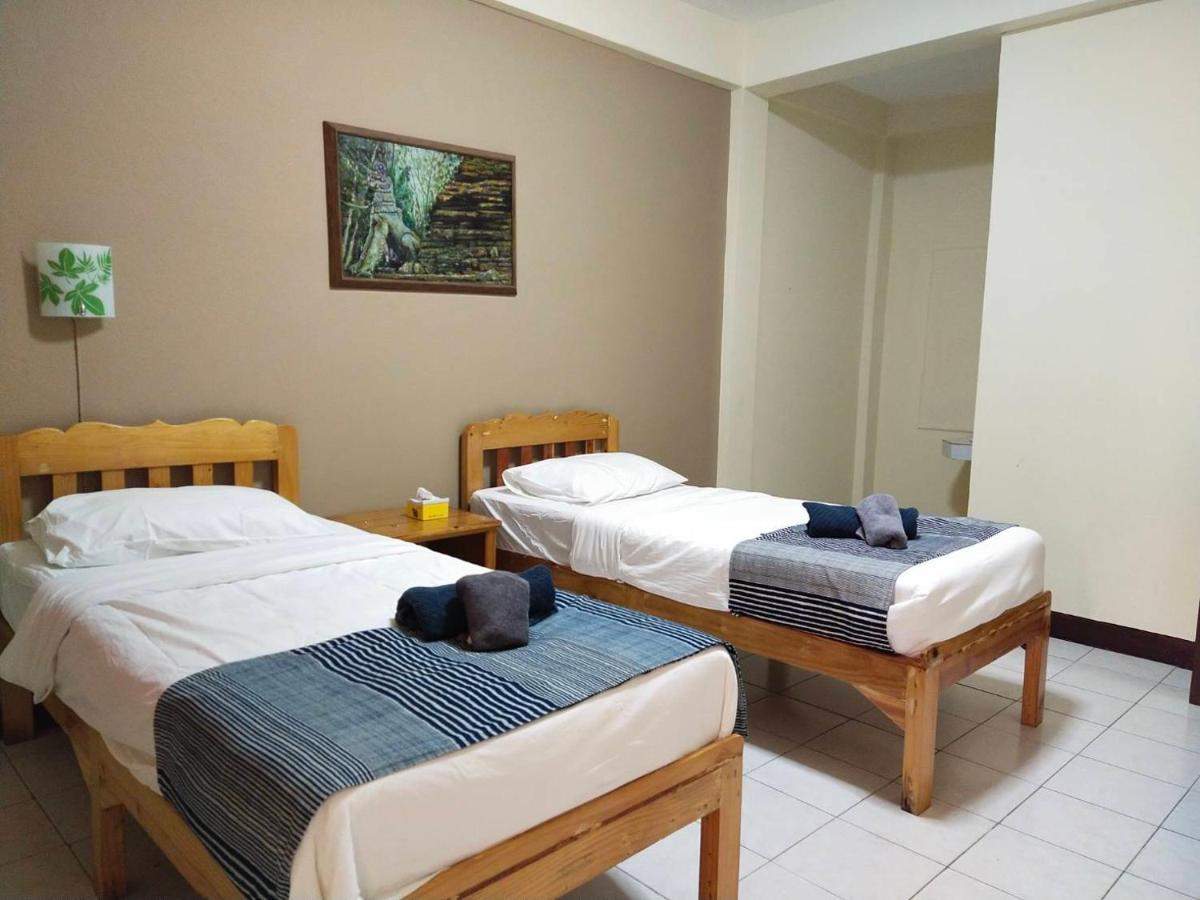 The Shire Guesthouse Chiang Mai Esterno foto