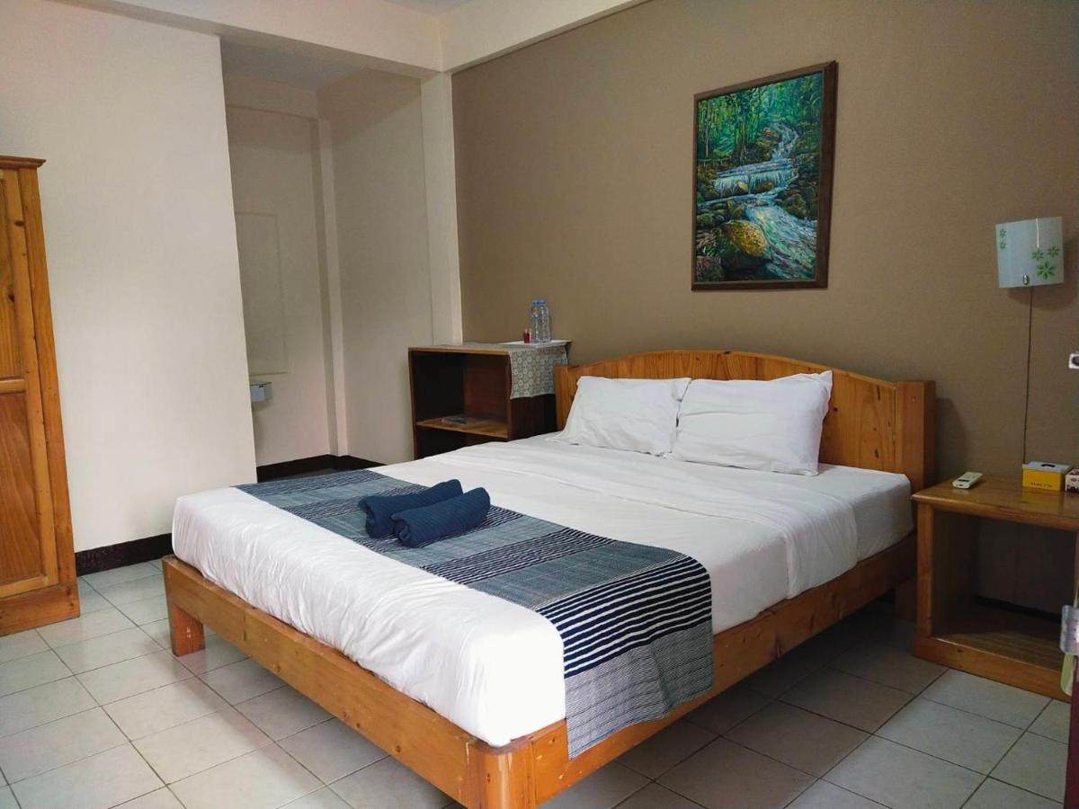 The Shire Guesthouse Chiang Mai Esterno foto