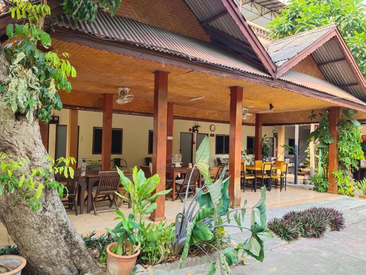 The Shire Guesthouse Chiang Mai Esterno foto